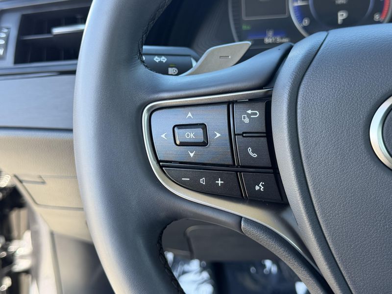Used 2025 Lexus ES 350Image 25