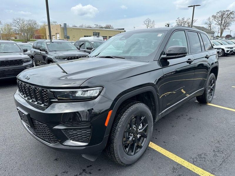 2025 Jeep Grand Cherokee Altitude X 4x4Image 5