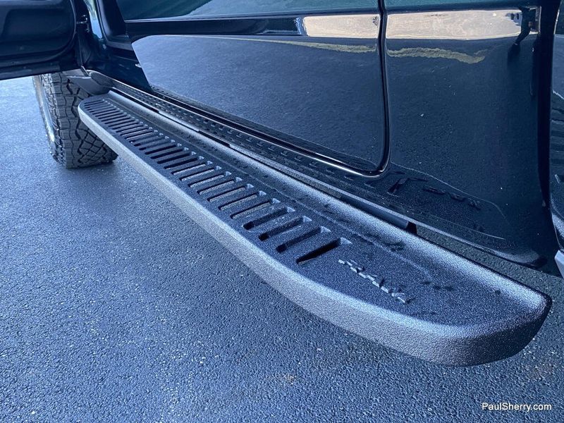 New 2026 RAM 1500 Rho Crew Cab 4x4 5'7' Box