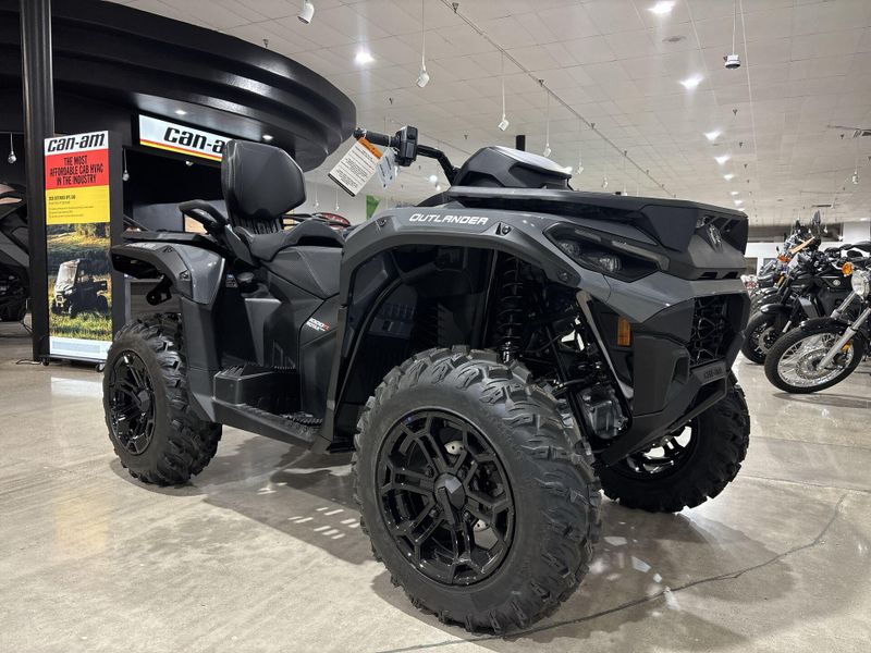 New 2026 Can-Am OUTLANDER MAX DPS 1000R Image 16