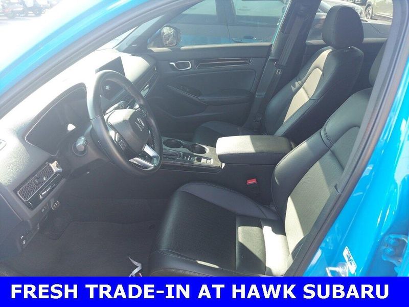 2024 Honda Civic Hatchback Sport Touring photo 7