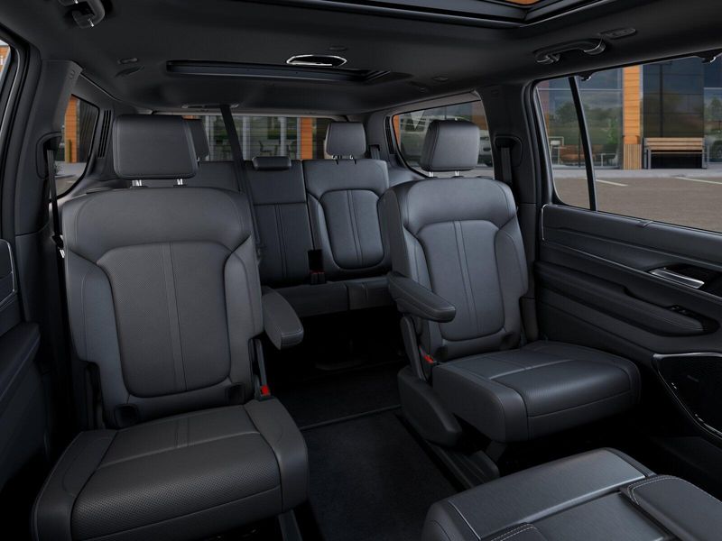 2026 Jeep Grand Wagoneer Limited Reserve 4x4Image 41