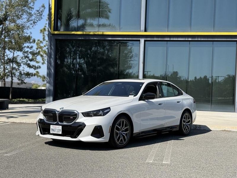 2024 BMW i5 M60Image 2
