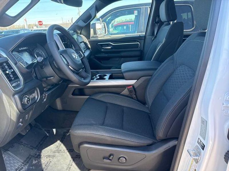 2026 RAM 1500 Big Horn Crew Cab 4x4 5'7' Box