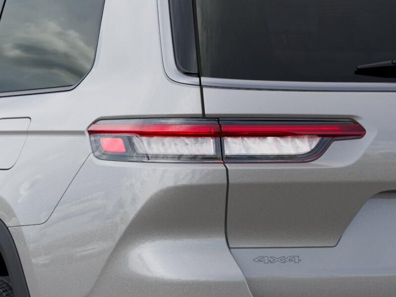 New 2026 Jeep Grand Cherokee L 85th Anniversary Edition 4x4Image 5