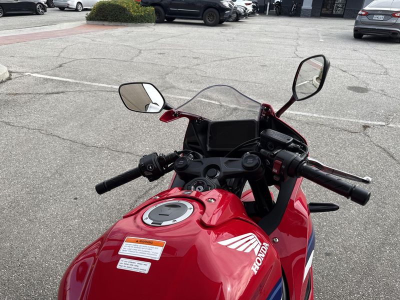 New 2024 Honda CBR650R ABS Image 12