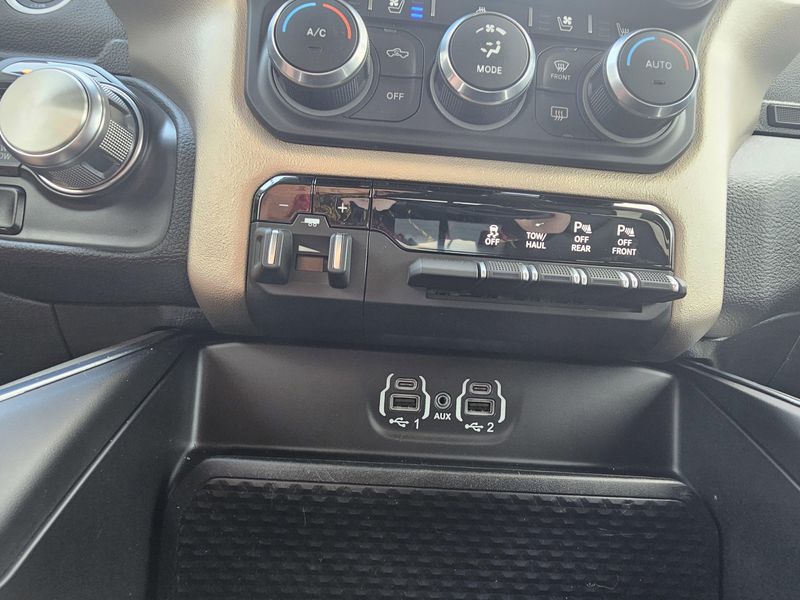 2022 RAM 1500 LaramieImage 22