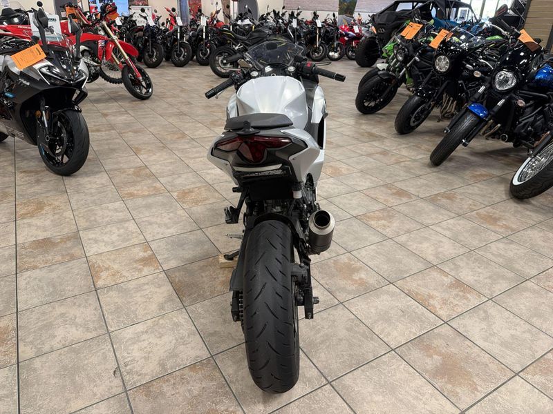 Used 2025 Kawasaki NINJA 500 Image 16
