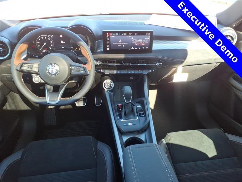 New 2025 Alfa Romeo Tonale Intensa AwdImage 11