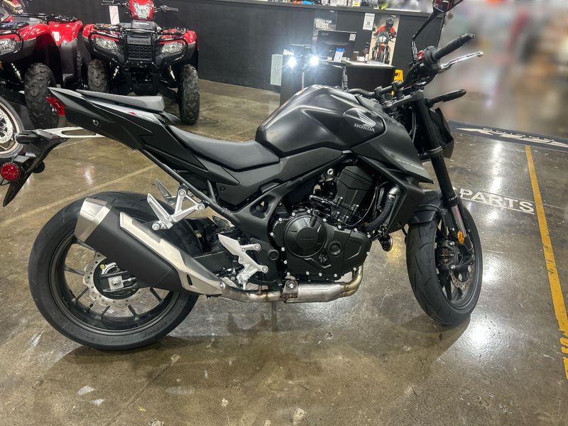 New 2025 Honda CB750 HORNET Image 15