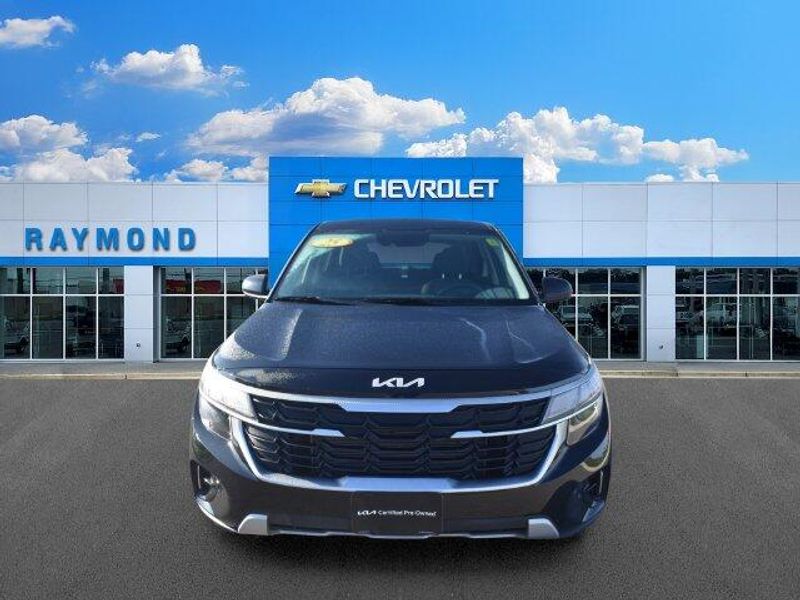 Used 2025 Kia Seltos LXImage 9