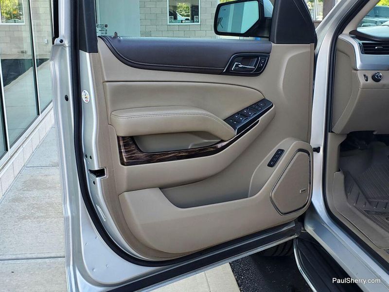 Used 2017 GMC Yukon XL SLTImage 24