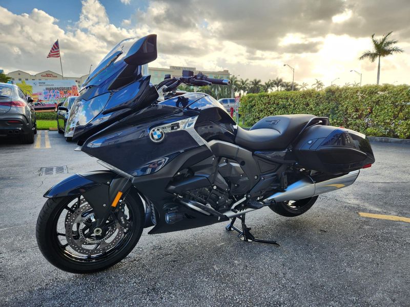 2019 BMW K 1600 B  in a IMPERIAL BLUE METALLIC exterior color. BMW Motorcycles of Miami 786-845-0052 motorcyclesofmiami.com 