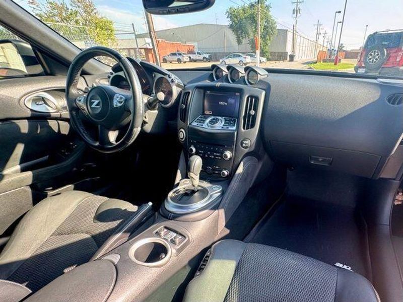 Used 2016 Nissan 370Z TouringImage 13