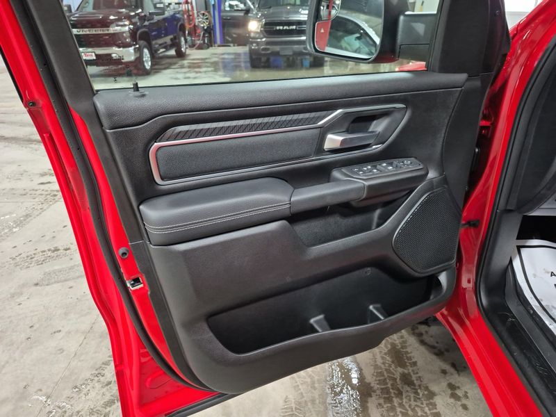 2025 RAM 1500 Big Horn Crew Cab 4x4 6