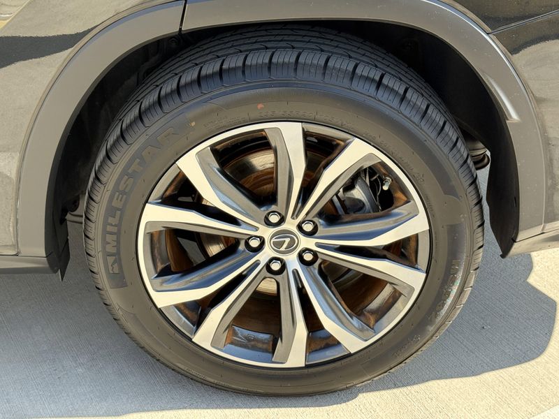 2022 Lexus RX 350LImage 16