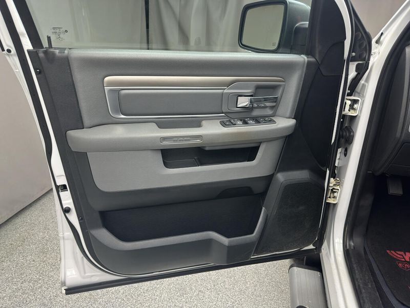 Used 2017 RAM 1500 Big HornImage 3