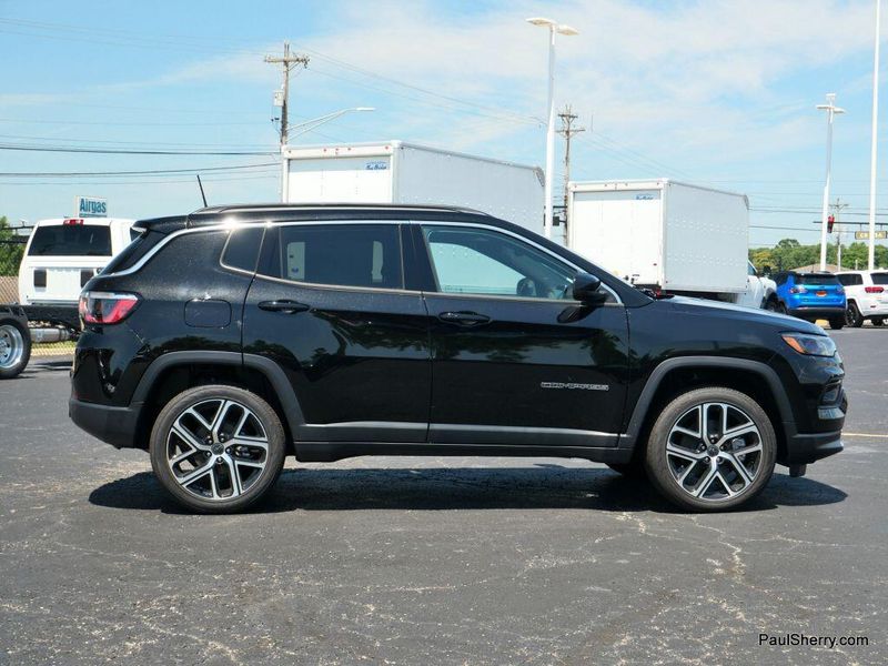 New 2025 Jeep Compass Limited 4x4