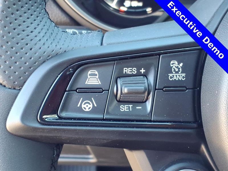 New 2025 Alfa Romeo Giulia RwdImage 18