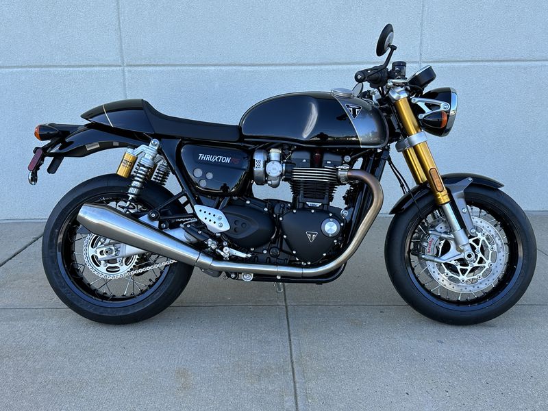 2024 Triumph THRUXTON RS in a JET BLACK / SILVER ICE exterior color. Cross Country Powersports 732-491-2900 crosscountrypowersports.com 