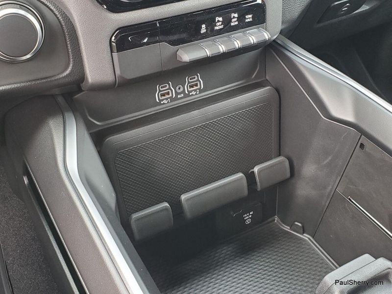 2025 RAM 1500 Big Horn Crew Cab 4x4 5