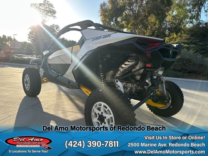 2024 Can-Am 9BRB  in a CATALYST GRAY & NEO YELLOW exterior color. Del Amo Motorsports of Redondo Beach (424) 304-1660 delamomotorsports.com 