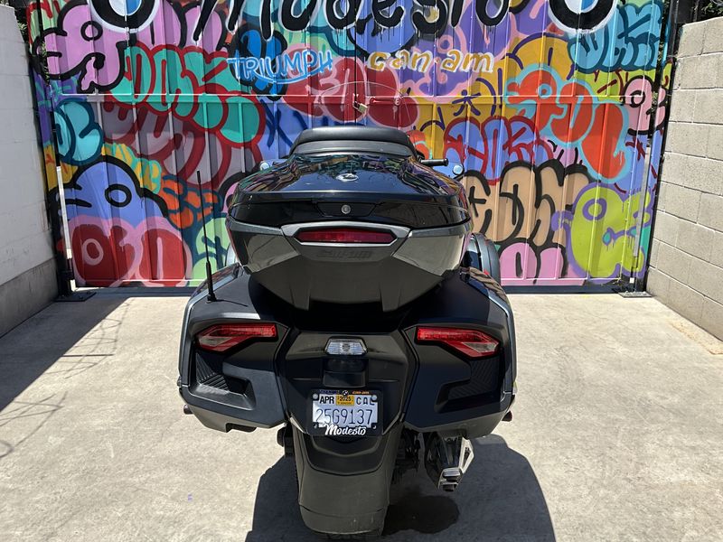 2021 Can-Am SPYDER RTImage 2