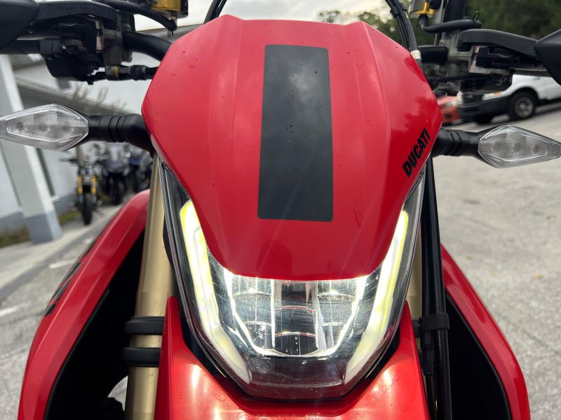 2024 Ducati Hypermotard