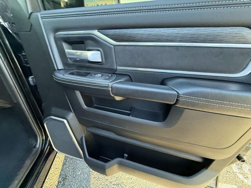 2024 Ram 2500 Laramie photo 4