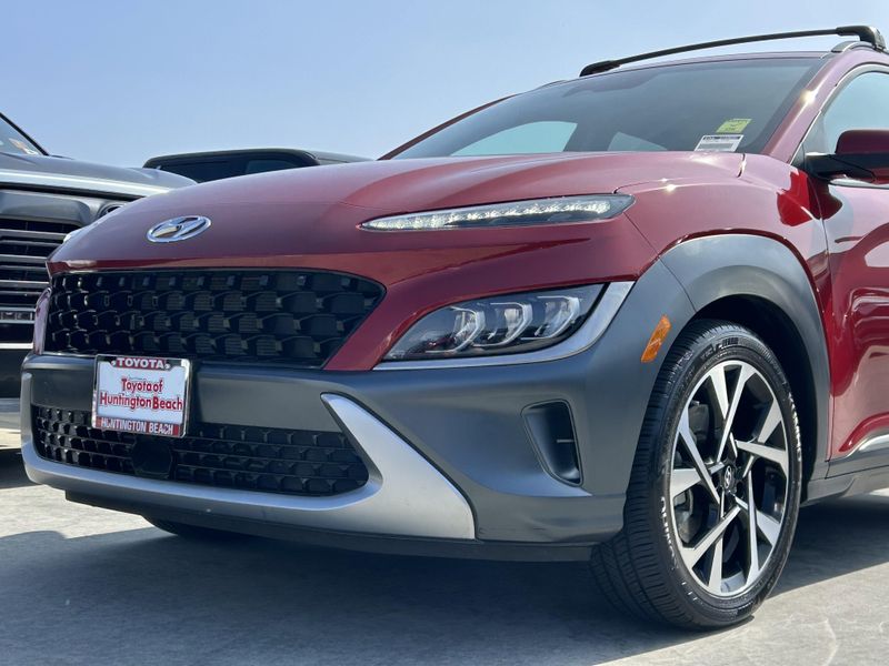 Used 2022 Hyundai Kona LimitedImage 6