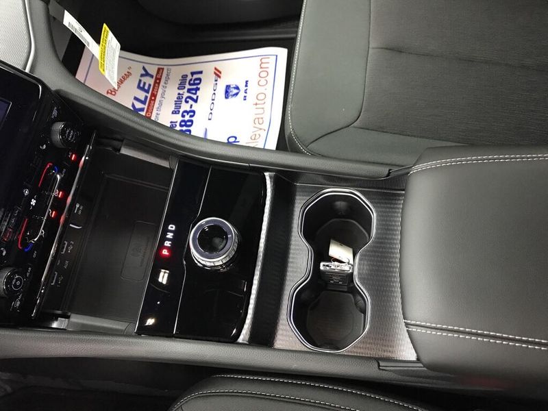 New 2026 Jeep Grand Cherokee Laredo X 4x4Image 6