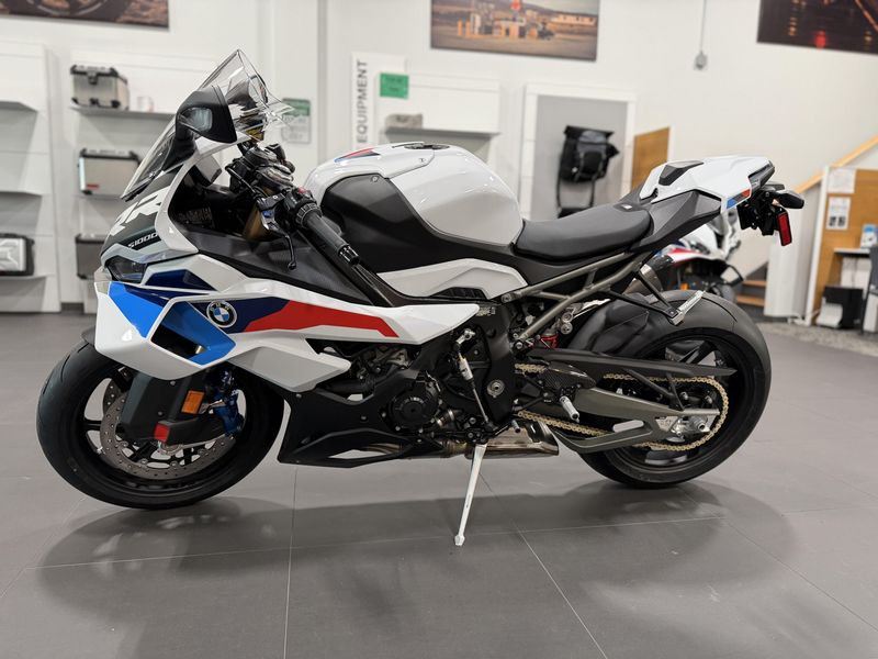 2026 BMW S 1000 RRImage 2