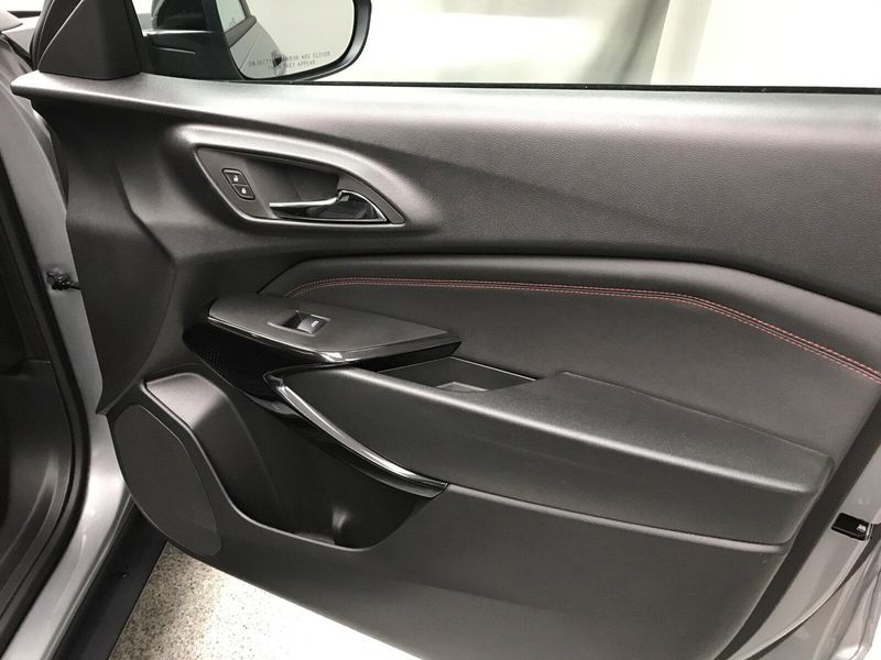 Used 2024 Chevrolet Trax 2RSImage 23