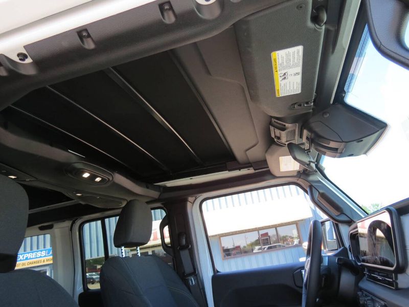 Used 2025 Jeep Wrangler 4xE Sahara 4x4 4dr SUVImage 14