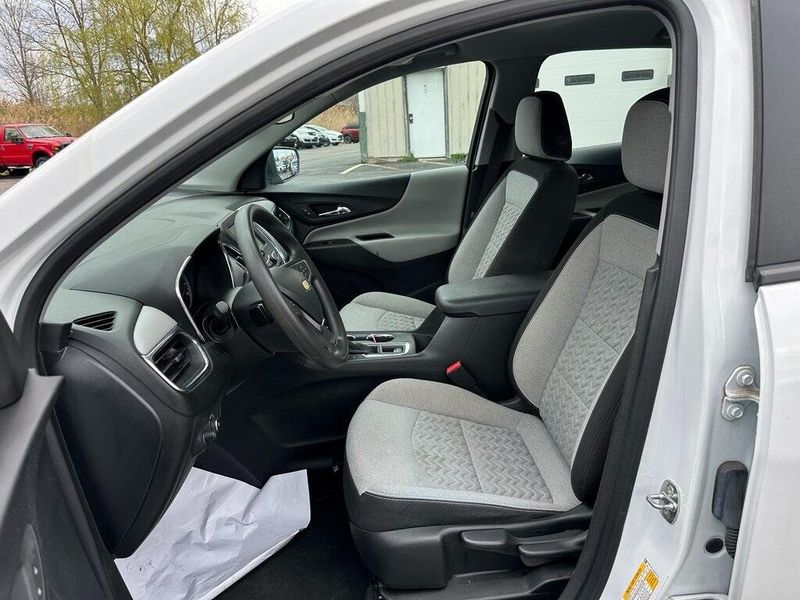 2022 Chevrolet Equinox LSImage 15