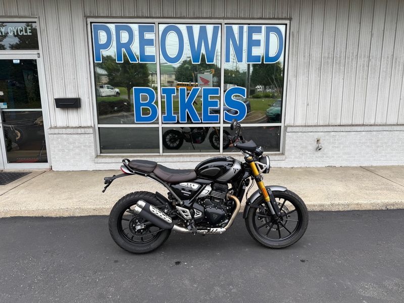 2024 Triumph SCRAMBLER 400 XImage 1