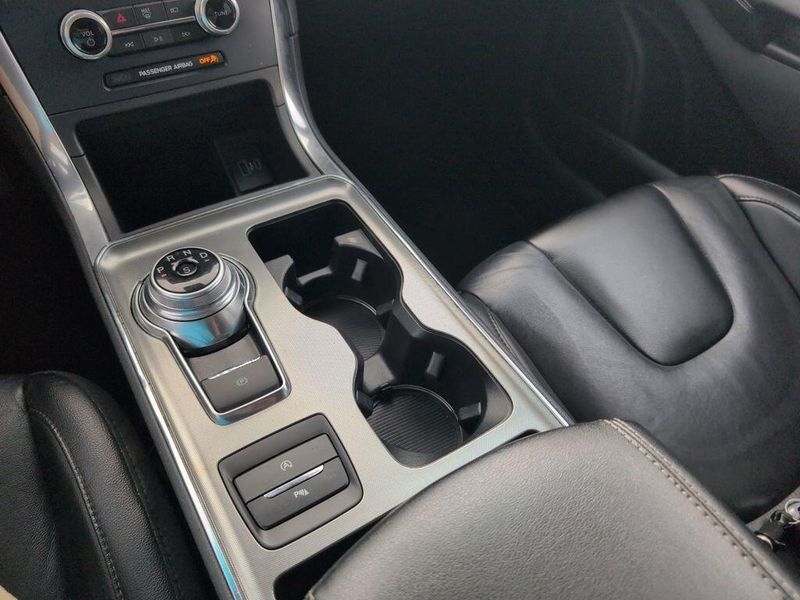 2022 Ford Edge TitaniumImage 21