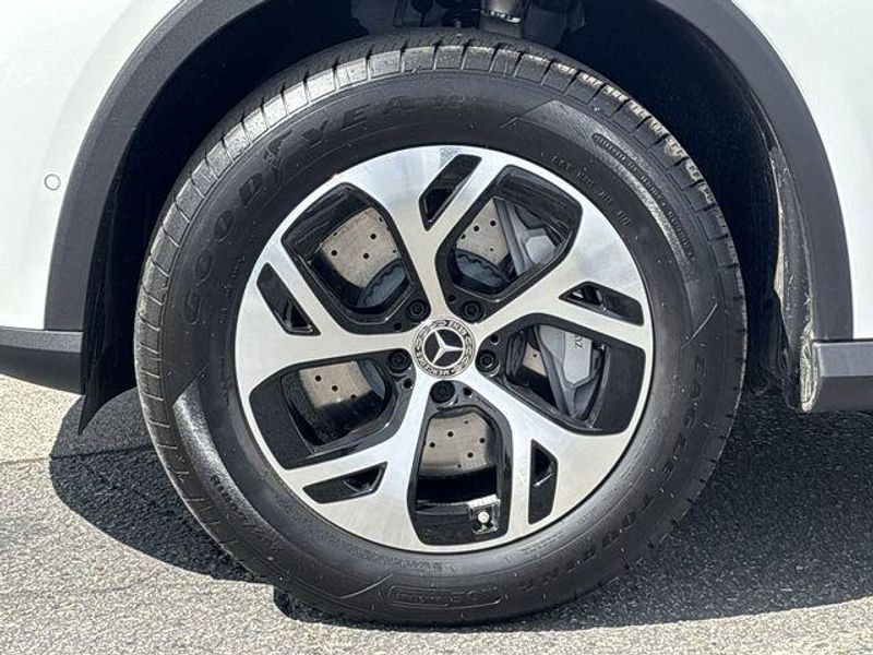 Used 2026 Mercedes-Benz GLC 350e 350eImage 10