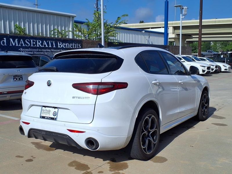2022 Alfa Romeo Stelvio VeloceImage 13