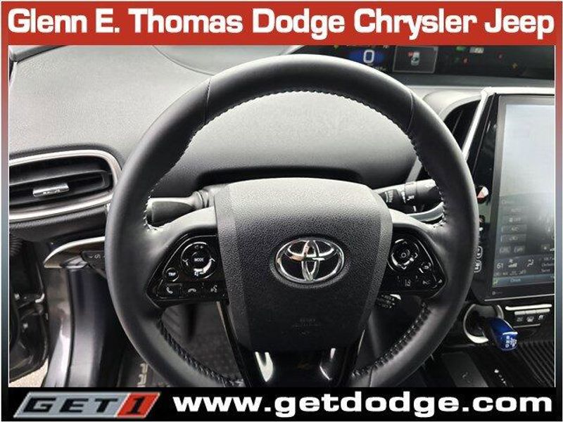 2021 Toyota RAV4 XLE photo 16