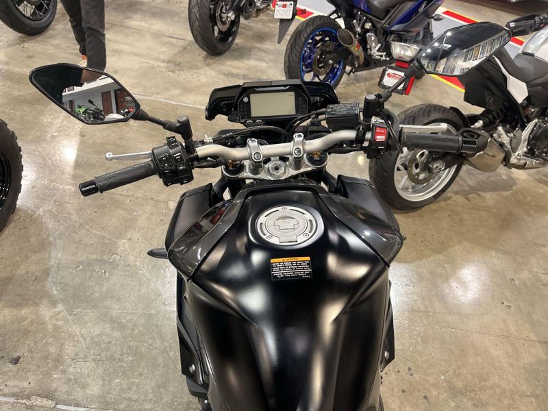 Used 2017 Yamaha FZ-10 CA Image 17
