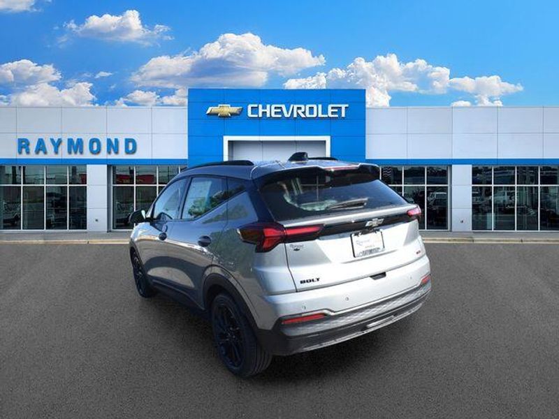 New 2027 Chevrolet Bolt EV RSImage 6