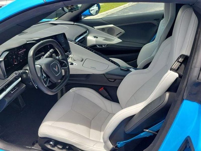 2022 Chevrolet Corvette Stingray 2LT photo 10