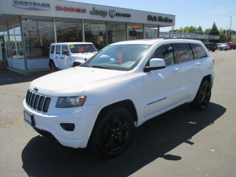2015 Jeep Grand Cherokee AltitudeImage 2