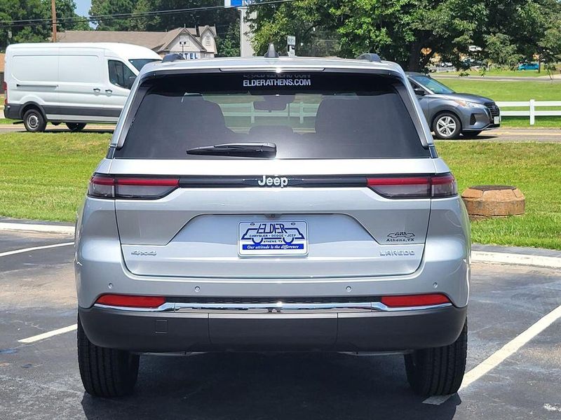 2025 Jeep Grand Cherokee Laredo 4x4Image 5