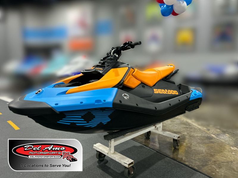 New 2026 Sea-Doo SPARK FOR 3 90 TRIXX (SOUND SYSTEM) Image 1