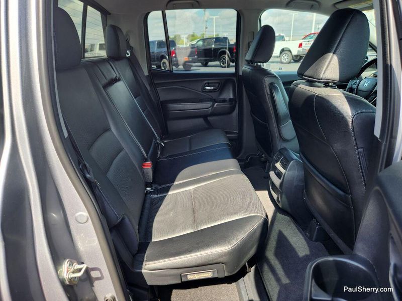 2017 Honda Ridgeline RTL-E photo 42