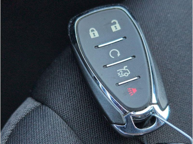 Used 2023 Chevrolet Malibu LTImage 16