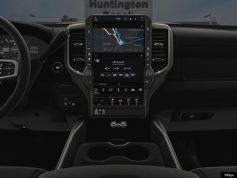 2025 RAM 3500 Laramie Crew Cab 4x4 DuallyImage 18