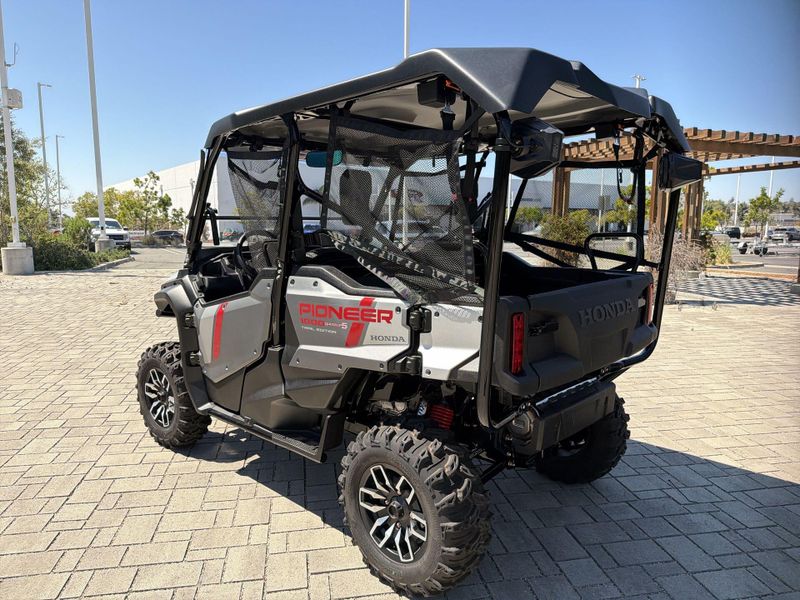 New 2025 Honda PIONEER 1000-5 TRAIL SE Image 15